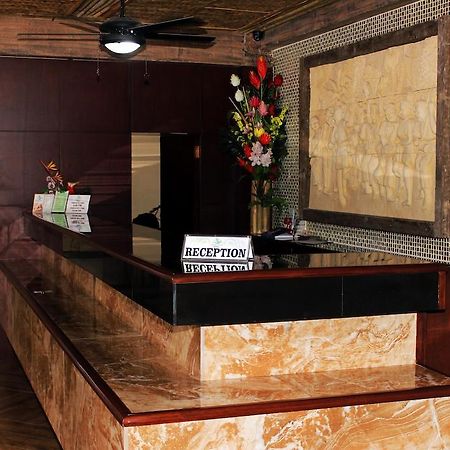 Score Birds Hotel Angeles Ngoại thất bức ảnh