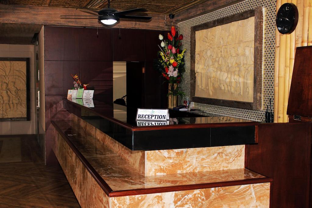 Score Birds Hotel Angeles Ngoại thất bức ảnh