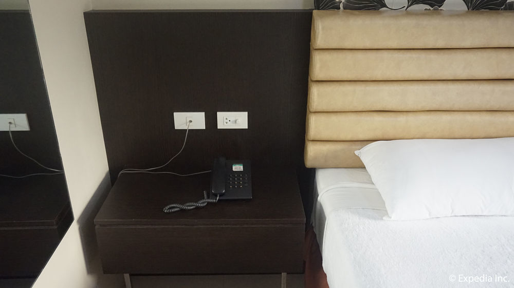 Score Birds Hotel Angeles Ngoại thất bức ảnh